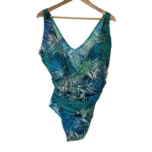 L.L. Bean women’s One Piece Swimsuit green blue size 22W